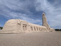 Beinhaus von Douaumont, Verdun &ndash; &copy; Sabine Möllering-Stork (Eberhardt TRAVEL)