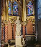 Ludwig der Heilige in der Sainte-Chapelle Paris  &ndash; &copy; Gina Egenolf (Eberhardt TRAVEL)