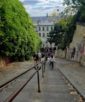 Treppe nach unten am Montmartre  &ndash; &copy; Gina Egenolf (Eberhardt TRAVEL)