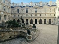 Hof im Louvre Paris  &ndash; &copy; Gina Egenolf (Eberhardt TRAVEL)