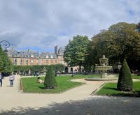Place des Vosges Paris 