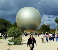großer Heißluftballon in den Tuilerien Paris &ndash; &copy; Gina Egenolf (Eberhardt TRAVEL)