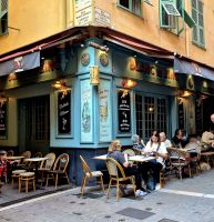 Altstadt von Nizza.  Wanderreise Südfrankreich - malerische Cote d'Azur.