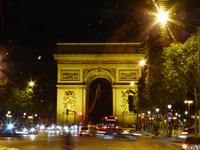 Triumpbogen bei Nacht &ndash; &copy; Claudia Bernhardt (Eberhardt TRAVEL)
