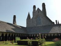 Mont St. Michel - Kreuzgang mit Refektorium &ndash; &copy; Claudia Bernhardt (Eberhardt TRAVEL)