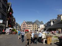 Rouen - am Alten Markt &ndash; &copy; Claudia Bernhardt (Eberhardt TRAVEL)