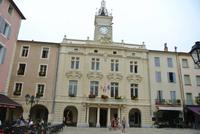 Rathaus in Orange &ndash; &copy; Gerd Przybyla (Eberhardt TRAVEL)