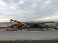 309Der Bau der neuen Straßenbrücke &ndash; &copy; Birgit Janosch (Eberhardt TRAVEL)