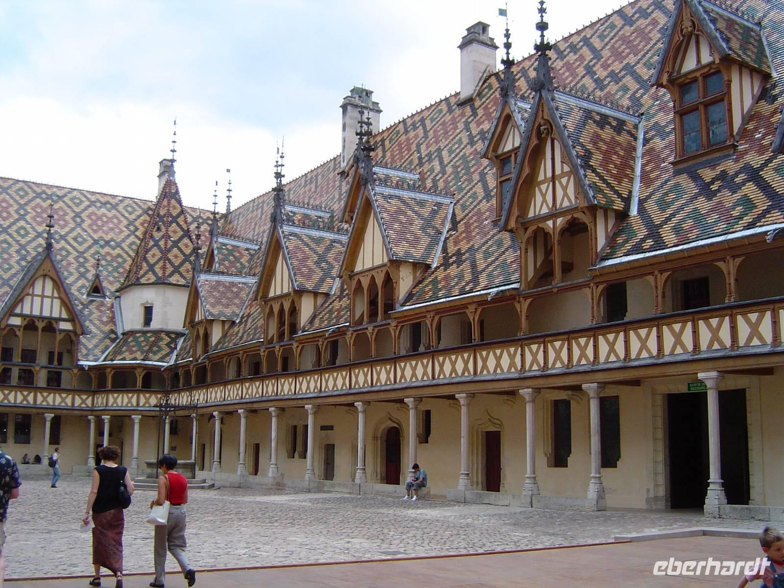 Beaune. Hotel Dieu &ndash; &copy; Peter Großer (Eberhardt TRAVEL)