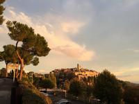 344Abendsonne auf Saint-Paul-de-Vence. &ndash; &copy; Birgit Janosch (Eberhardt TRAVEL)