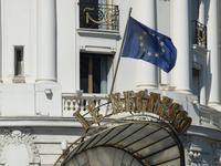 004Eingang Hotel ?Le Negresco? &ndash; &copy; Birgit Janosch (Eberhardt TRAVEL)