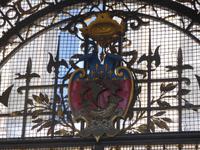 Paris Hotel Carnavalet Stadtwappen von Paris &ndash; &copy; Claudia Bernhardt (Eberhardt TRAVEL)