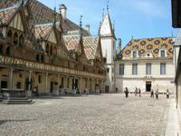 12.5.2015 Beaune, Hospices Civiles, Hof &ndash; &copy; Beate Schroedter (Eberhardt TRAVEL)