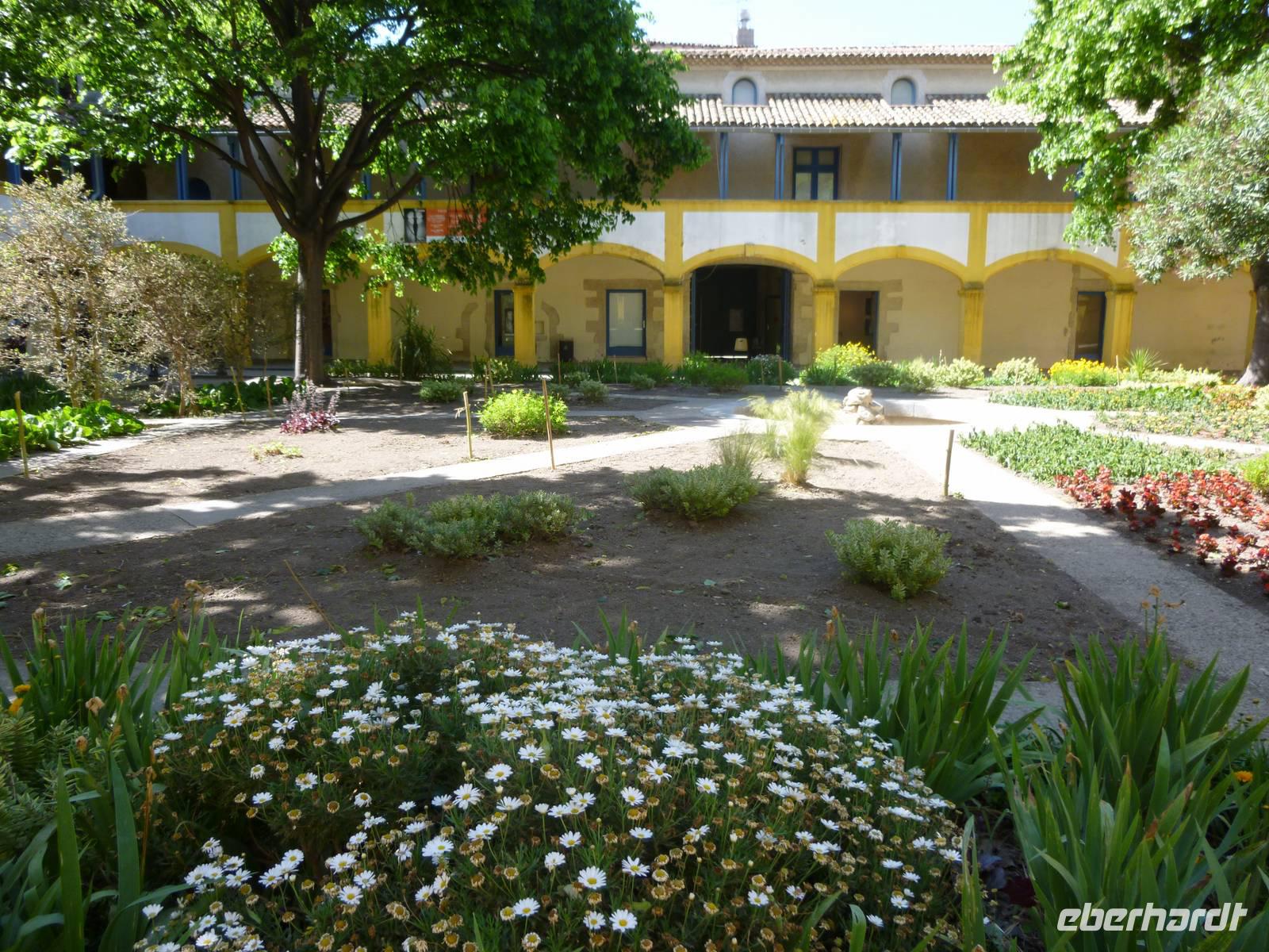 Krankenhaus Hotel Dieu, Arles &ndash; &copy; Grit Wendelberger (Eberhardt TRAVEL)
