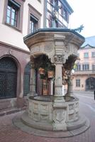 070. Sechs-Eimer-Brunnen Obernai &ndash; &copy; Sophie Hof (Eberhardt TRAVEL)