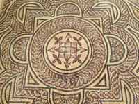 Römisches Mosaik aus einer Villa bei ComarJPG &ndash; &copy; Birgit Janosch (Eberhardt TRAVEL)