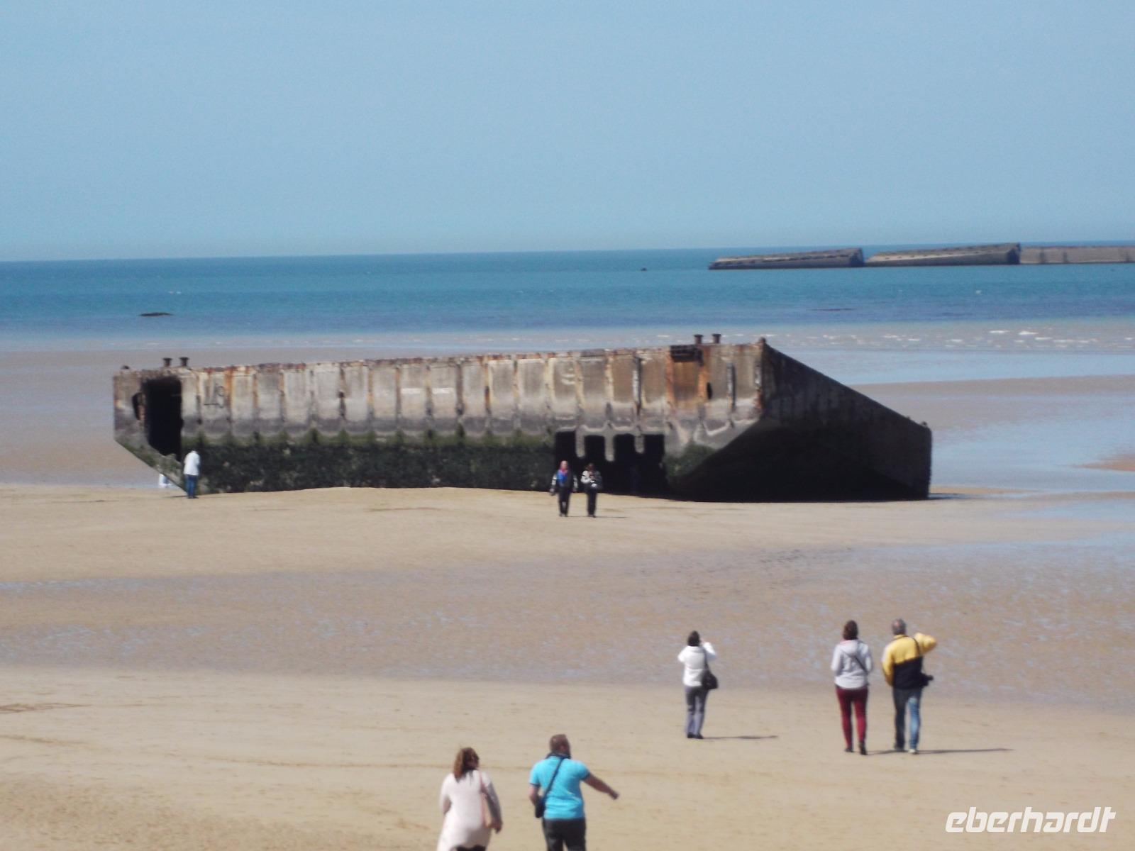 Landungsküste bei Arromanches &ndash; &copy; Michael Krause (Eberhardt TRAVEL)