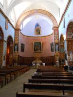 081. Kirche von Gordes &ndash; &copy; Sophie Hof (Eberhardt TRAVEL)