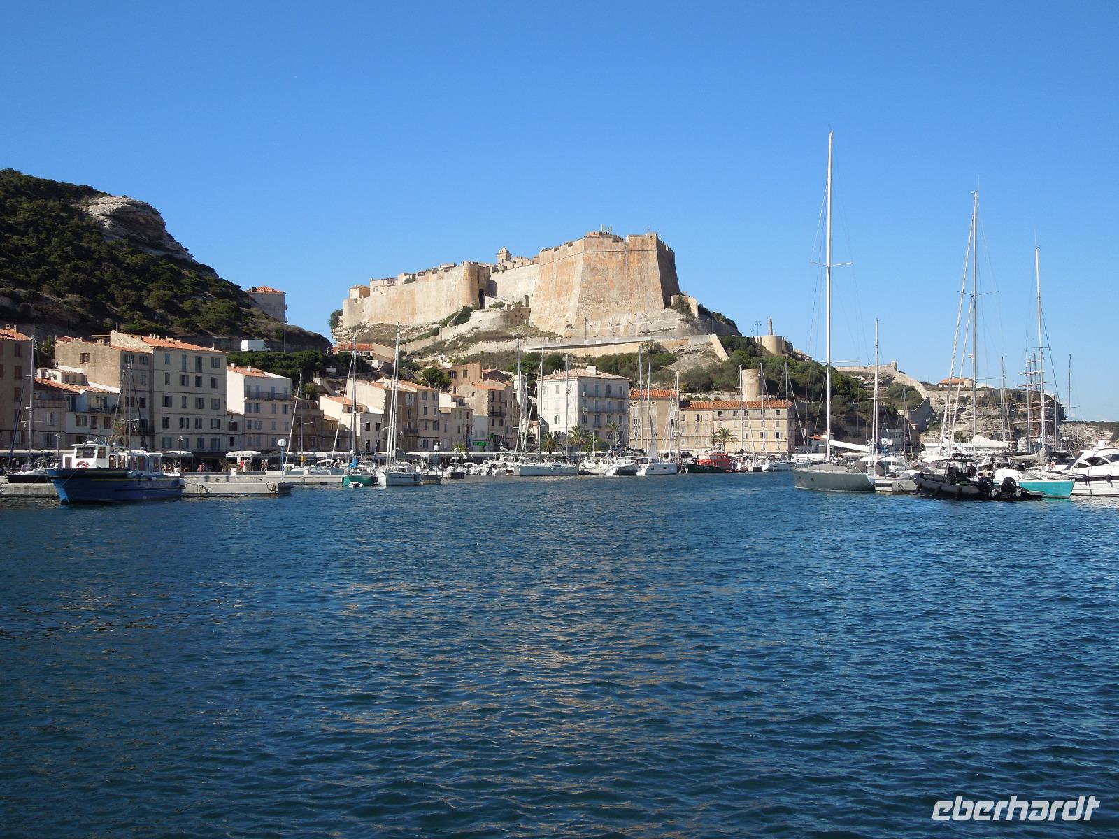 026 Bonifacio &ndash; &copy; Stefanie Schneider (Eberhardt TRAVEL)