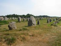 Menhirs geben bis heute Rätsel auf &ndash; &copy; Roswitha Zytowski (Eberhardt TRAVEL)