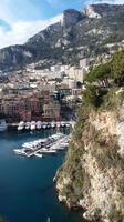 Blick auf Fontvieille und den darüber liegenden Felsen &ndash; &copy; Florian Härtl (Eberhardt TRAVEL)