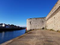 13.5. 2018 Concarneau Festungsmauer  &ndash; &copy; Beate Schroedter (Eberhardt TRAVEL)