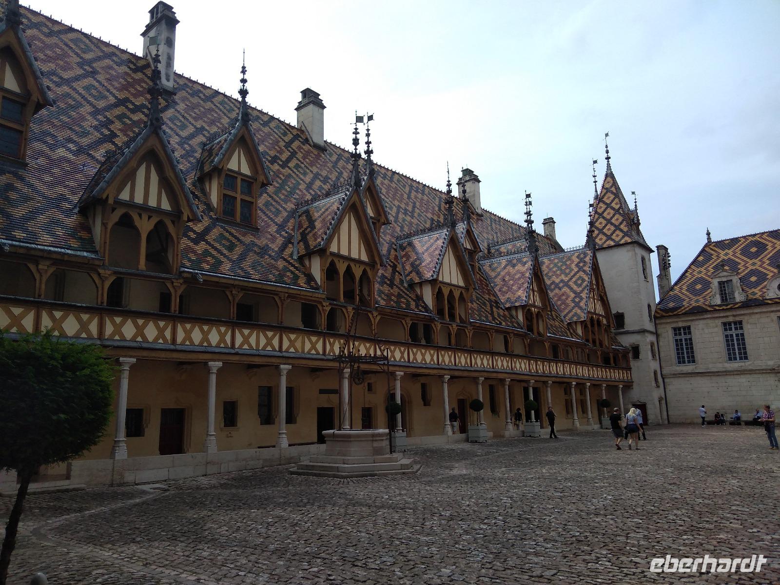 Hôtel-Dieu in Beaune  &ndash; &copy; Florian Härtl (Eberhardt TRAVEL)