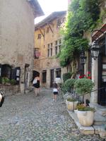 Pérouges &ndash; &copy; Peter Großer (Eberhardt TRAVEL)