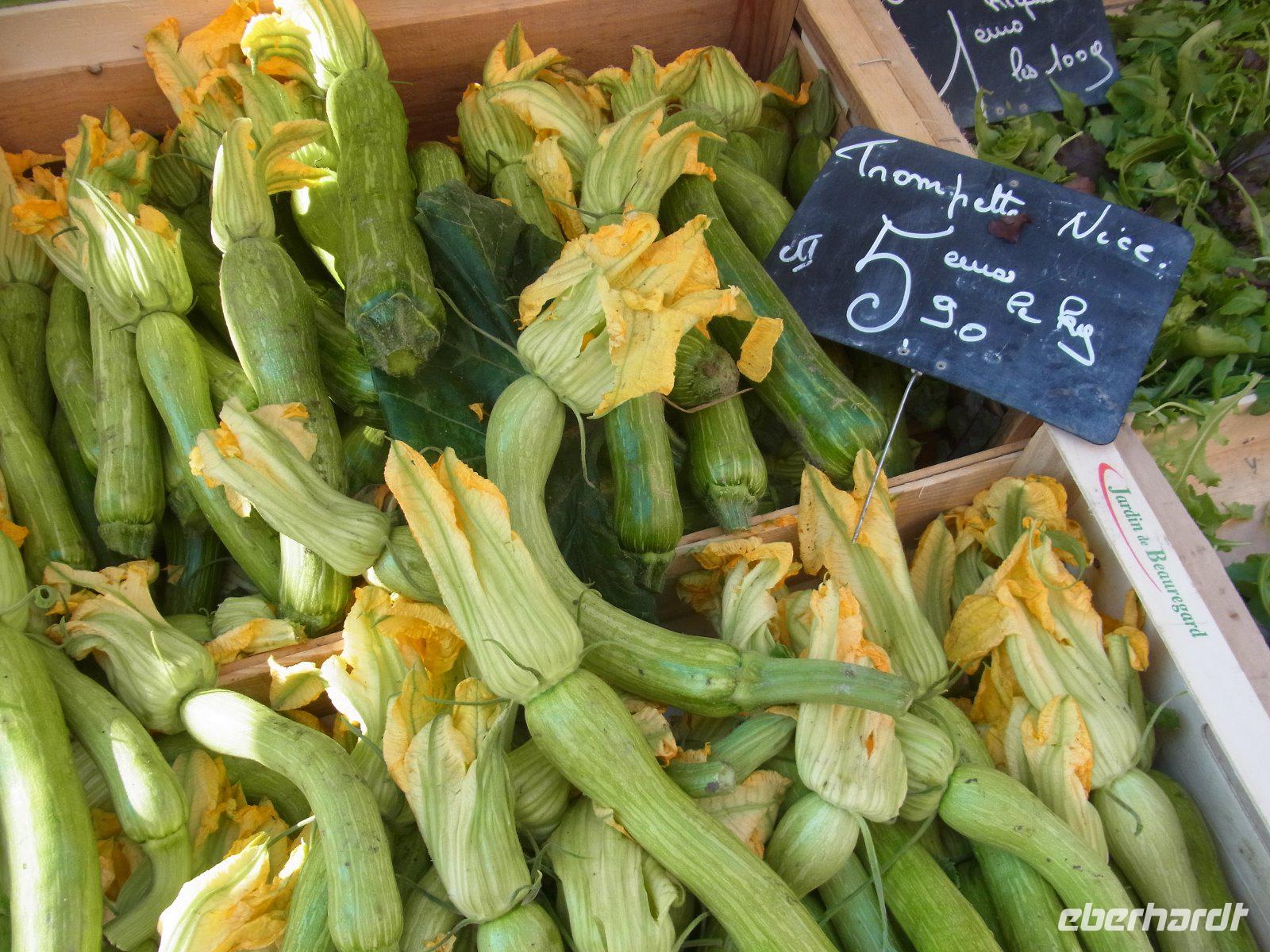 Nizza Markt Cours Saleya &ndash; &copy; Alexandre de Bordelius (Eberhardt TRAVEL)