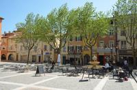 Platz von Fréjus &ndash; &copy; Helene Johannsen (Eberhardt TRAVEL)