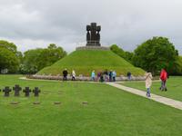 deutscher Soldatenfriedhof &ndash; &copy; Jürgen Schmeißer (Eberhardt TRAVEL)
