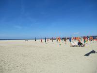 Deauville Strand &ndash; &copy; Maite Floris-Moser (Eberhardt TRAVEL)