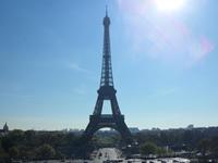 Tag 2 - 10 - Fotostopp am Eiffelturm (1) &ndash; &copy; Sabine Heitzer (Eberhardt TRAVEL)