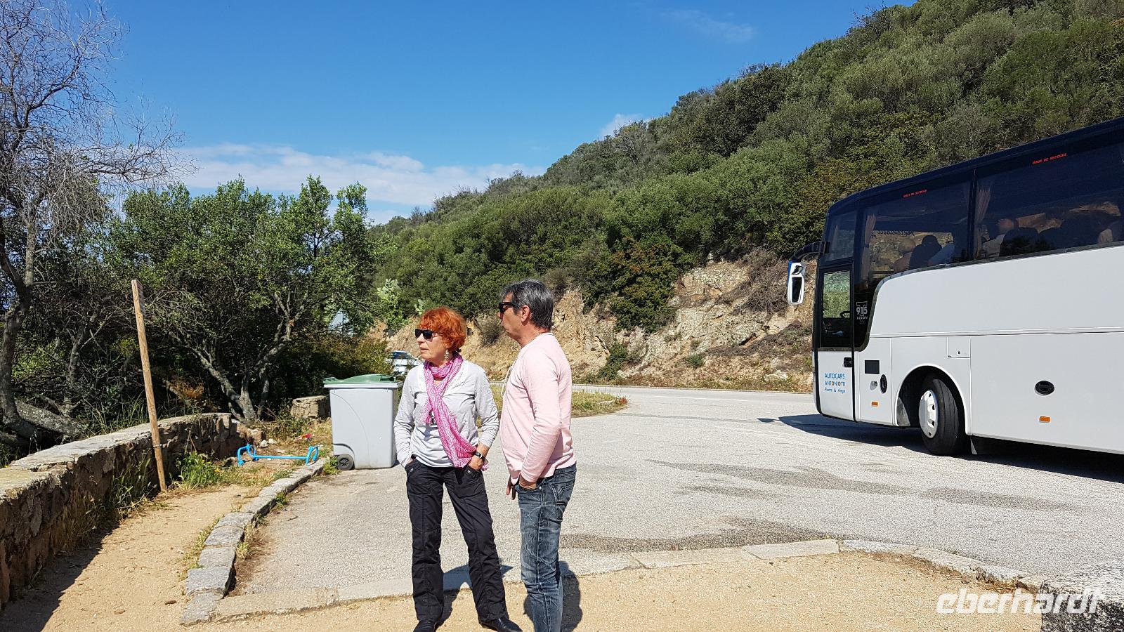 Korsika, Reiseleiterin Sibylle und Fahrer Jean Marc &ndash; &copy; Ria Heilmann (Eberhardt TRAVEL)
