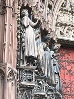 Münster. Rechtes Portal. Der Verführer &ndash; &copy; Peter Großer (Eberhardt TRAVEL)