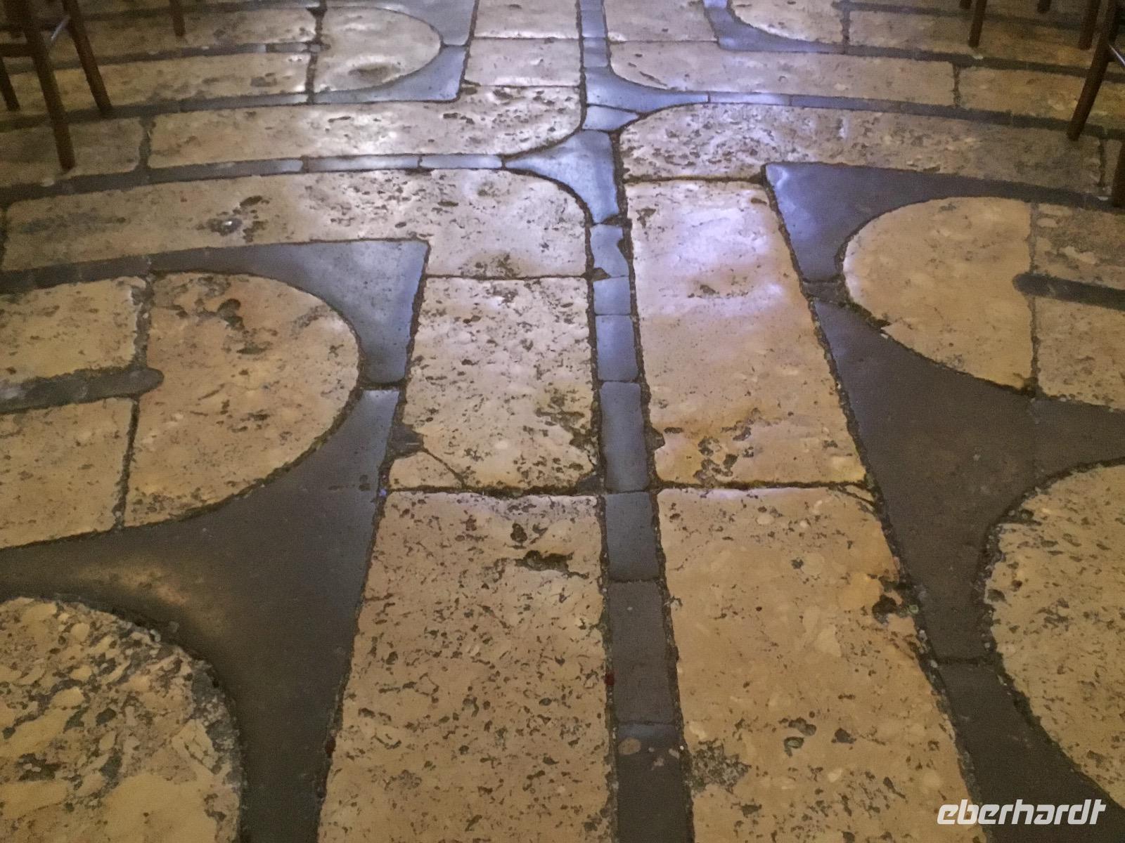 Labyrinth von Chartres  &ndash; &copy; Roswitha Zytowski (Eberhardt TRAVEL)