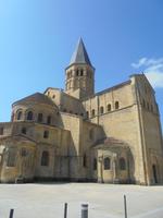 Klosterkirche Paray-le-Monial von Südosten &ndash; &copy; Dr. Michael Krause (Eberhardt TRAVEL)