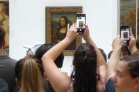 Paris Tag 3 Louvre, Rummel um Mona Lisa &ndash; &copy; Gabriele Sauer (Eberhardt TRAVEL)