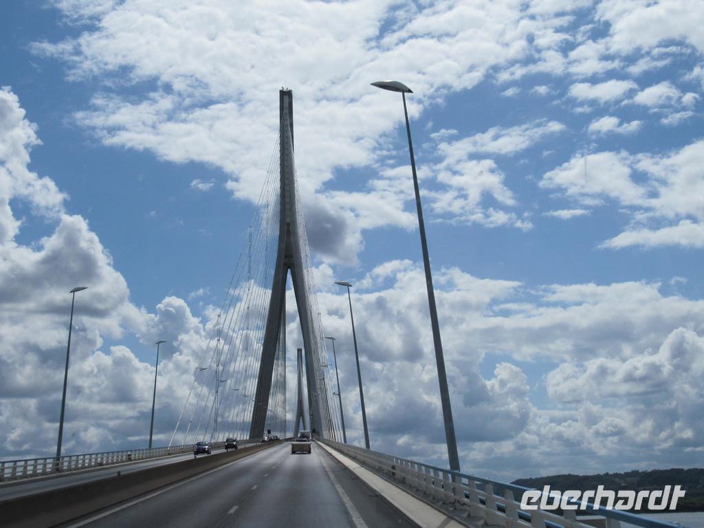 Normandie Brücke &ndash; &copy; Maite Floris-Moser (Eberhardt TRAVEL)