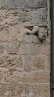 Detail an Hausecke vor der Benediktinerabtei Flavigny-sur-Ozeraine &ndash; &copy; Dr. Michael Krause (Eberhardt TRAVEL)
