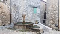Brunnen in Peille &ndash; &copy; Maja Petermann (Eberhardt TRAVEL)