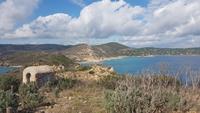 Auf einem Hügel am Cap Taillat  &ndash; &copy; Maja Petermann (Eberhardt TRAVEL)
