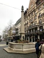 Zwischenstadt-Säule. Treffpunkt zwischen Altstadt und See! &ndash; &copy; Dr. Michael Krause (Eberhardt TRAVEL)