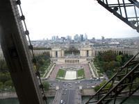 Blick über Palais de Chaillot nach La Defense &ndash; &copy; Peter Großer (Eberhardt TRAVEL)
