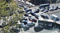 Normal in Paris.  Drängeln bis der Arzt kommt..... &ndash; &copy; Peter Rudolph (Eberhardt TRAVEL)