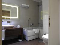 Hotel Batumi World Palace &ndash; &copy; Sabine Letzybyll (Eberhardt TRAVEL)