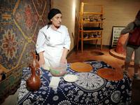 Mitmach-Aktion: Khinkali - mit Fleisch gefüllte Teigtaschen &ndash; &copy; Andrej Kulikov (Eberhardt TRAVEL)