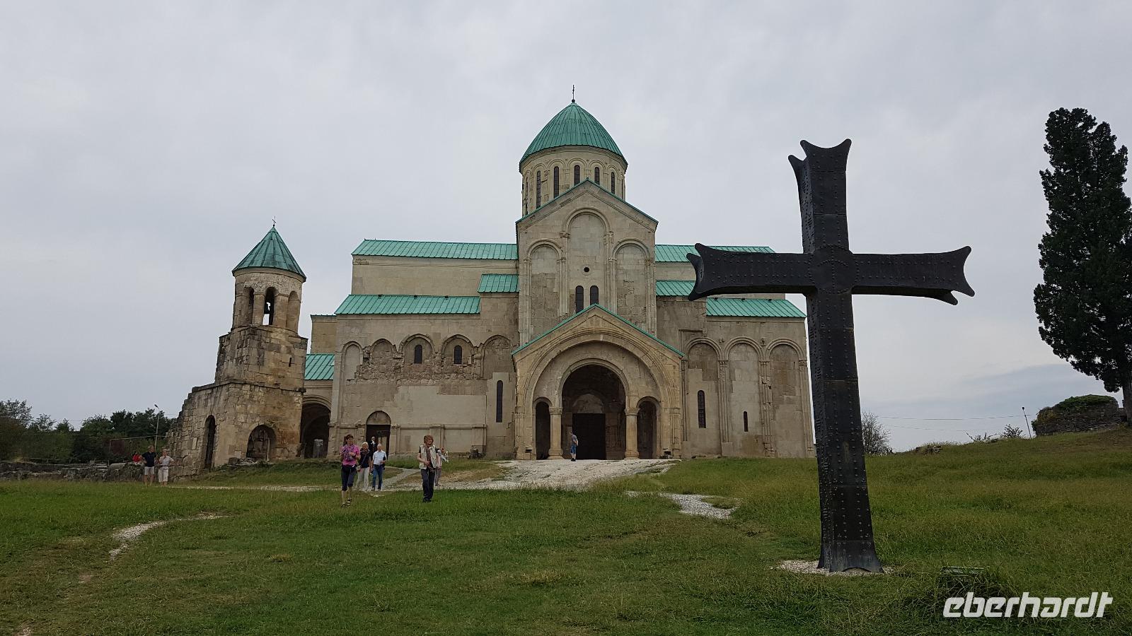 Georgien, Kutaisi, Bagrati Kathedrale &ndash; &copy; Ria Heilmann (Eberhardt TRAVEL)