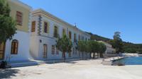 vor Kloster Panormitis &ndash; &copy; Heike Meinhold (Eberhardt TRAVEL)