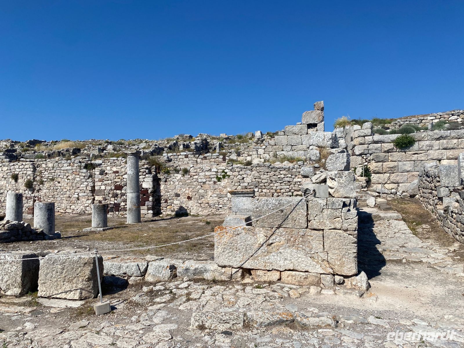 Ausgrabung Altes Thira &ndash; &copy; Daniela Paulan (Eberhardt TRAVEL)